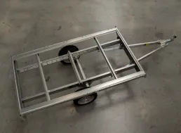 Boltet chassis enkeltaksel